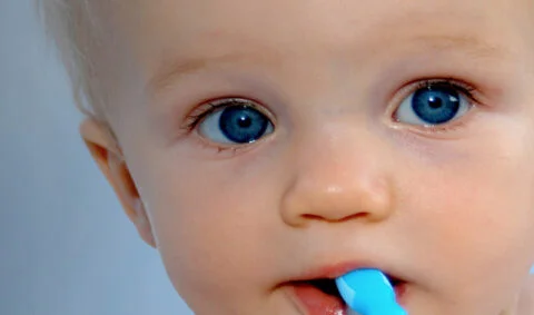 Healthy child course - blue eyed baby